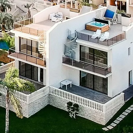Calma Holiday Villas * Platja d'Aro (Playa de Aro)