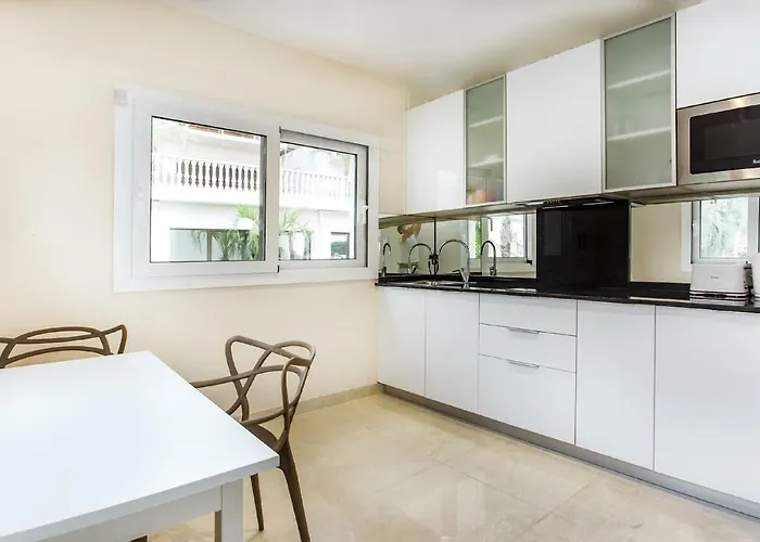 Calma Holiday Villas فيلة بلاتجا ذارو