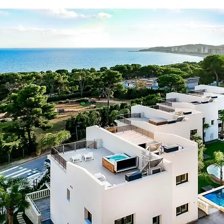 Calma Holiday Villas ヴィラ
